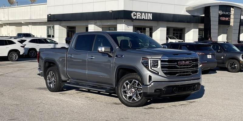 2025 GMC Sierra 1500 SLT's photo