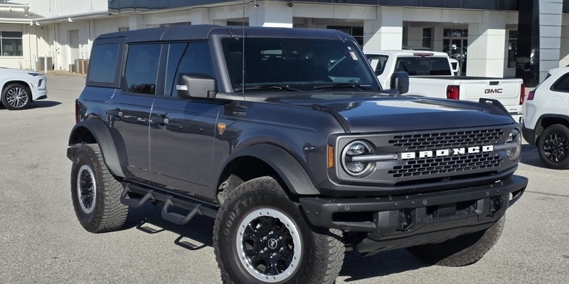 2023 Ford Bronco 4-Door Badlands's photo