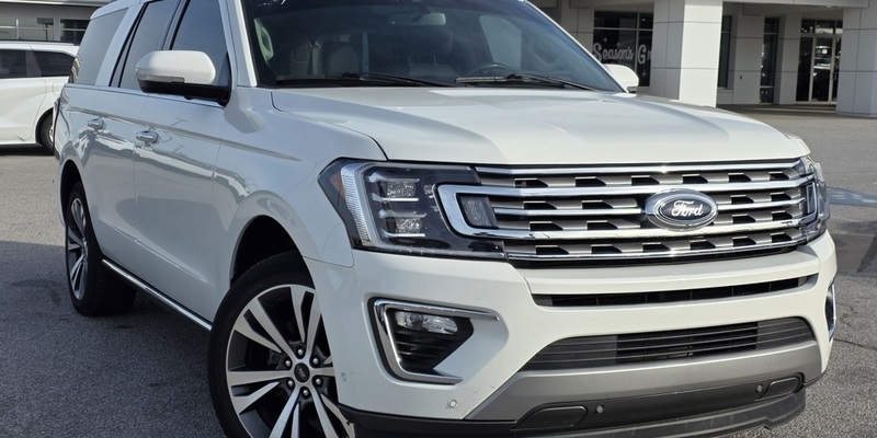 2021 Ford Expedition Limited's photo