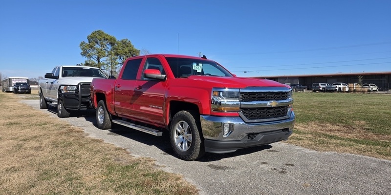2017 Chevrolet Silverado 1500 LT's photo