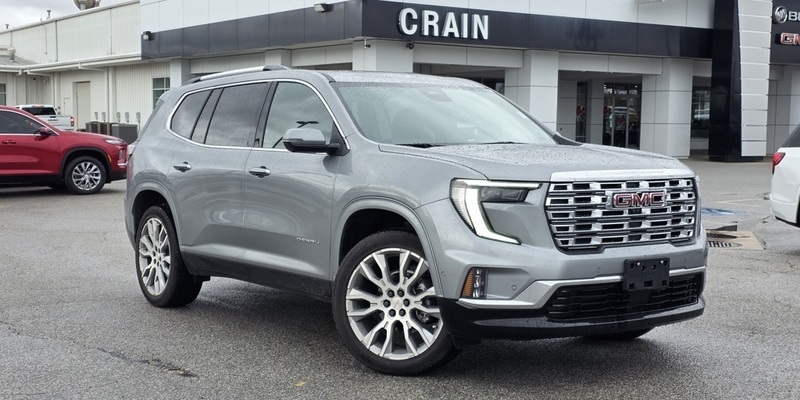 2025 GMC Acadia Denali's photo
