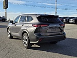 Used 2024 TOYOTA HIGHLANDER XLE in SPRINGDALE, ARKANSAS (Photo 5)