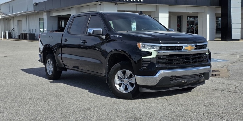 2023 Chevrolet Silverado 1500 LT's photo