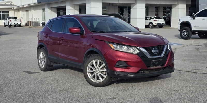 2022 Nissan Rogue Sport S