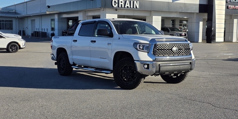2019 Toyota Tundra SR5's photo