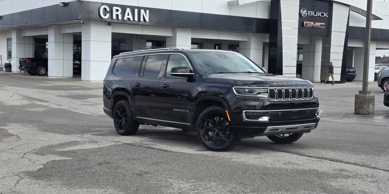 2023 Jeep Wagoneer L Series III's photo