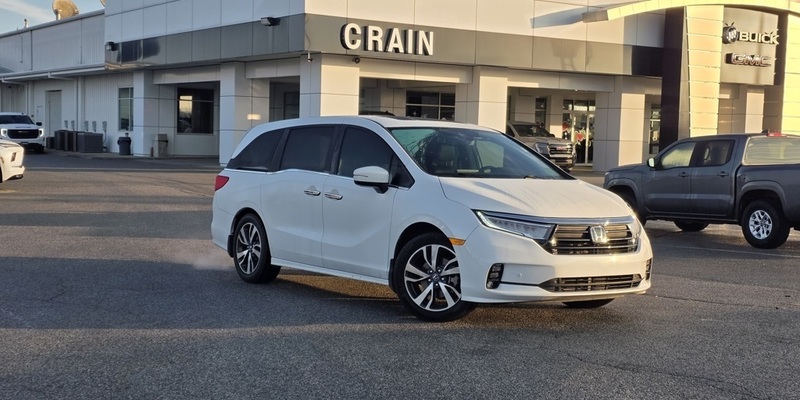 2023 Honda Odyssey Touring's photo