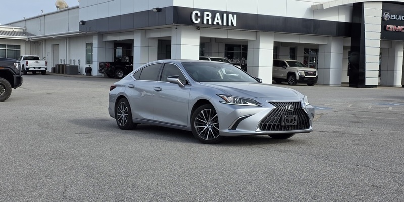 2023 Lexus ES 350's photo