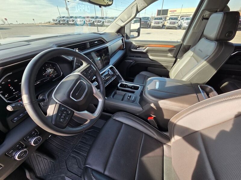 2024 GMC Sierra 3500HD Denali - Photo 10