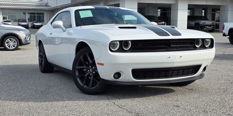 2022 Dodge Challenger SXT