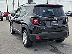 Used 2018 JEEP RENEGADE LATITUDE in SPRINGDALE, ARKANSAS (Photo 5)