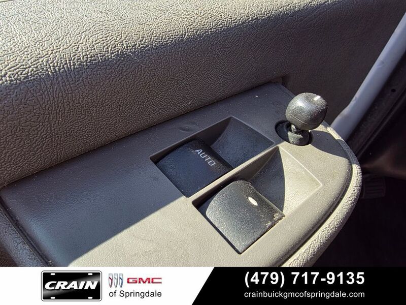 2023 GMC Savana Cargo Work Van - Photo 12