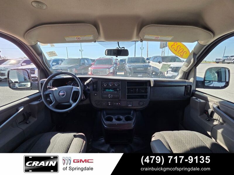 2023 GMC Savana Cargo Work Van - Photo 24