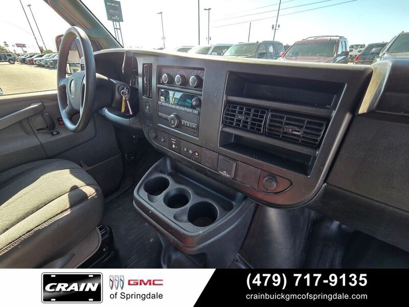 2023 GMC Savana Cargo Work Van - Photo 27