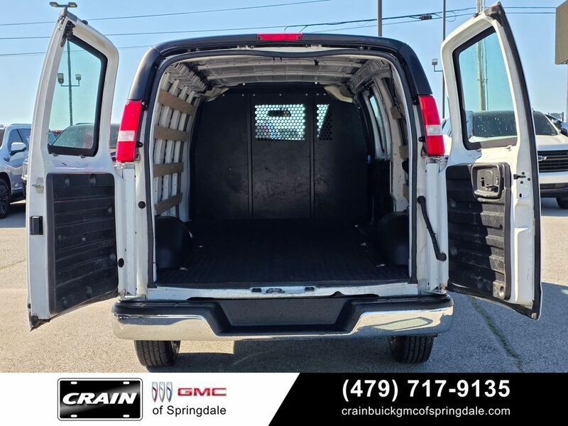 2023 GMC Savana Cargo Work Van - Photo 7