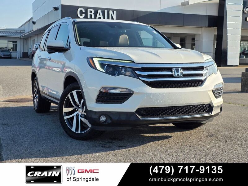 2018 Honda Pilot 2WD Touring's photo