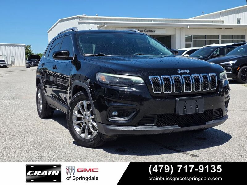 2019 Jeep Cherokee Latitude Plus's photo
