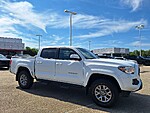 Used 2019 TOYOTA TACOMA SR5 DOUBLE CAB 5' BED V6 AT in NEW ORLEANS, LOUISIANA (Photo 3)