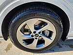 New 2026 GENESIS GV70 2.5T SELECT AWD in DAVIE, FLORIDA (Photo 5)