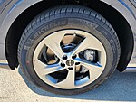 New 2026 GENESIS GV70 2.5T SELECT AWD in DAVIE, FLORIDA (Photo 5)