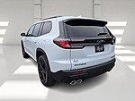 New 2026 GMC ACADIA FWD ELEVATION in LAUREL, MISSISSIPPI (Photo 5)