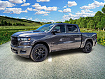New 2025 RAM 1500 LARAMIE 4X4 CREW CAB 5'7