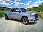 New 2025 RAM 1500 LARAMIE 4X4 CREW CAB 5'7