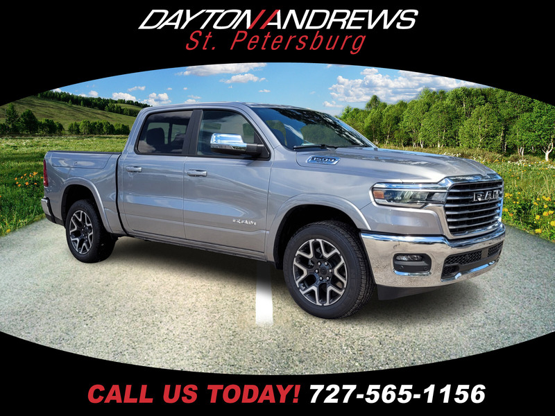 New 2025 RAM 1500 LARAMIE 4X4 CREW CAB 5'7