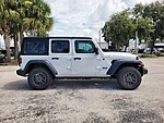 New 2025 JEEP WRANGLER SPORT S 4 DOOR 4X4 in ST. PETERSBURG, FLORIDA (Photo 5)