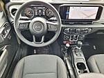 New 2025 JEEP GLADIATOR WILLYS 4X4 in ST. PETERSBURG, FLORIDA (Photo 15)
