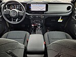 New 2025 JEEP GLADIATOR WILLYS 4X4 in ST. PETERSBURG, FLORIDA (Photo 16)