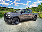 New 2025 RAM 1500 BIG HORN 4X4 CREW CAB 5'7