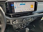New 2025 JEEP GLADIATOR SPORT S 4X4 in ST. PETERSBURG, FLORIDA (Photo 17)