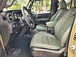 New 2025 JEEP GLADIATOR MOJAVE 4X4 in ST. PETERSBURG, FLORIDA (Photo 14)