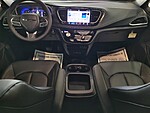 New 2025 CHRYSLER PACIFICA SELECT FWD in ST. PETERSBURG, FLORIDA (Photo 18)