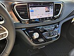 New 2025 CHRYSLER PACIFICA SELECT FWD in ST. PETERSBURG, FLORIDA (Photo 18)