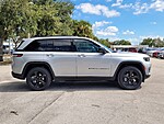New 2025 JEEP GRAND CHEROKEE LIMITED 4X4 in ST. PETERSBURG, FLORIDA (Photo 5)