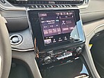 New 2025 JEEP GRAND CHEROKEE LAREDO 4X4 in ST. PETERSBURG, FLORIDA (Photo 19)