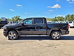New 2026 RAM 1500 EXPRESS 4X2 CREW CAB 5'7