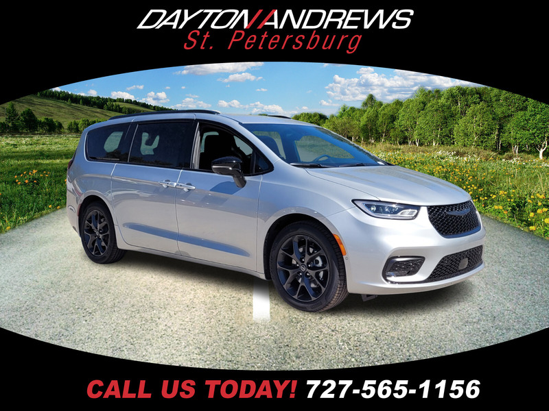 New 2026 CHRYSLER PACIFICA SELECT FWD in ST. PETERSBURG, FLORIDA