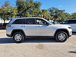 New 2025 JEEP GRAND CHEROKEE LAREDO 4X2 in ST. PETERSBURG, FLORIDA (Photo 5)