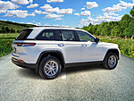 New 2025 JEEP GRAND CHEROKEE LAREDO X 4X2 in ST. PETERSBURG, FLORIDA (Photo 4)