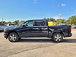 New 2026 RAM 1500 EXPRESS 4X2 CREW CAB 5'7