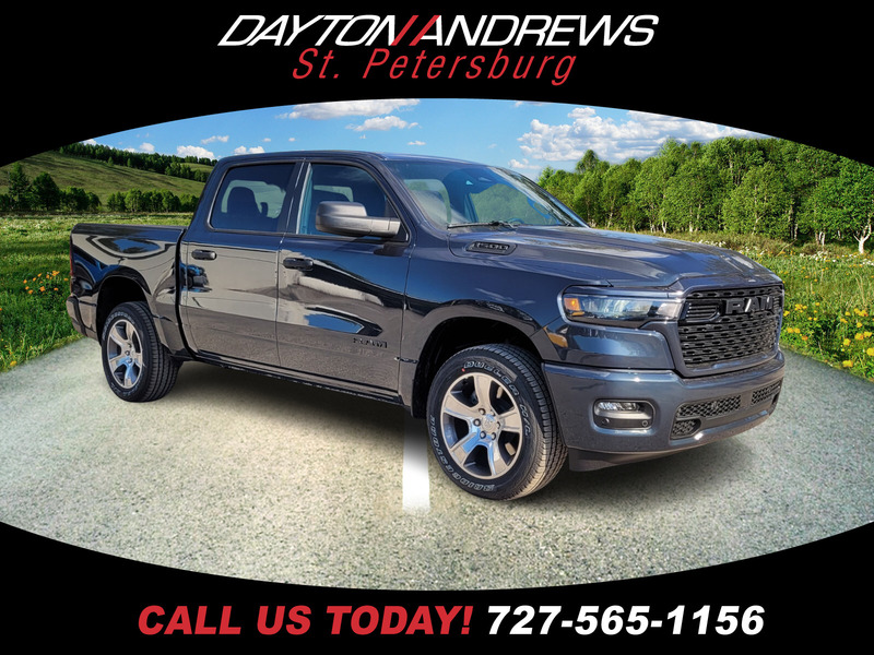 New 2026 RAM 1500 EXPRESS 4X2 CREW CAB 5'7