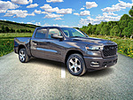 New 2026 RAM 1500 EXPRESS 4X2 CREW CAB 5'7
