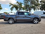 New 2026 RAM 1500 EXPRESS 4X2 CREW CAB 5'7