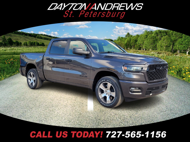 New 2026 RAM 1500 EXPRESS 4X2 CREW CAB 5'7