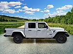 New 2025 JEEP GLADIATOR SPORT S 4X4 in ST. PETERSBURG, FLORIDA (Photo 7)