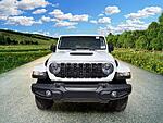New 2025 JEEP GLADIATOR SPORT S 4X4 in ST. PETERSBURG, FLORIDA (Photo 8)