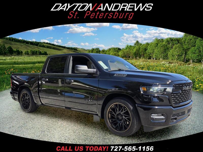 New 2026 RAM 1500 EXPRESS 4X2 CREW CAB 5'7